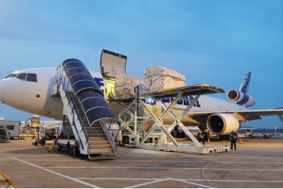 突發(fā)事件！美國洛杉磯機場拆板工作人員大規(guī)模感染新冠，CA貨班撤銷，12月物流提單恐有大耽誤